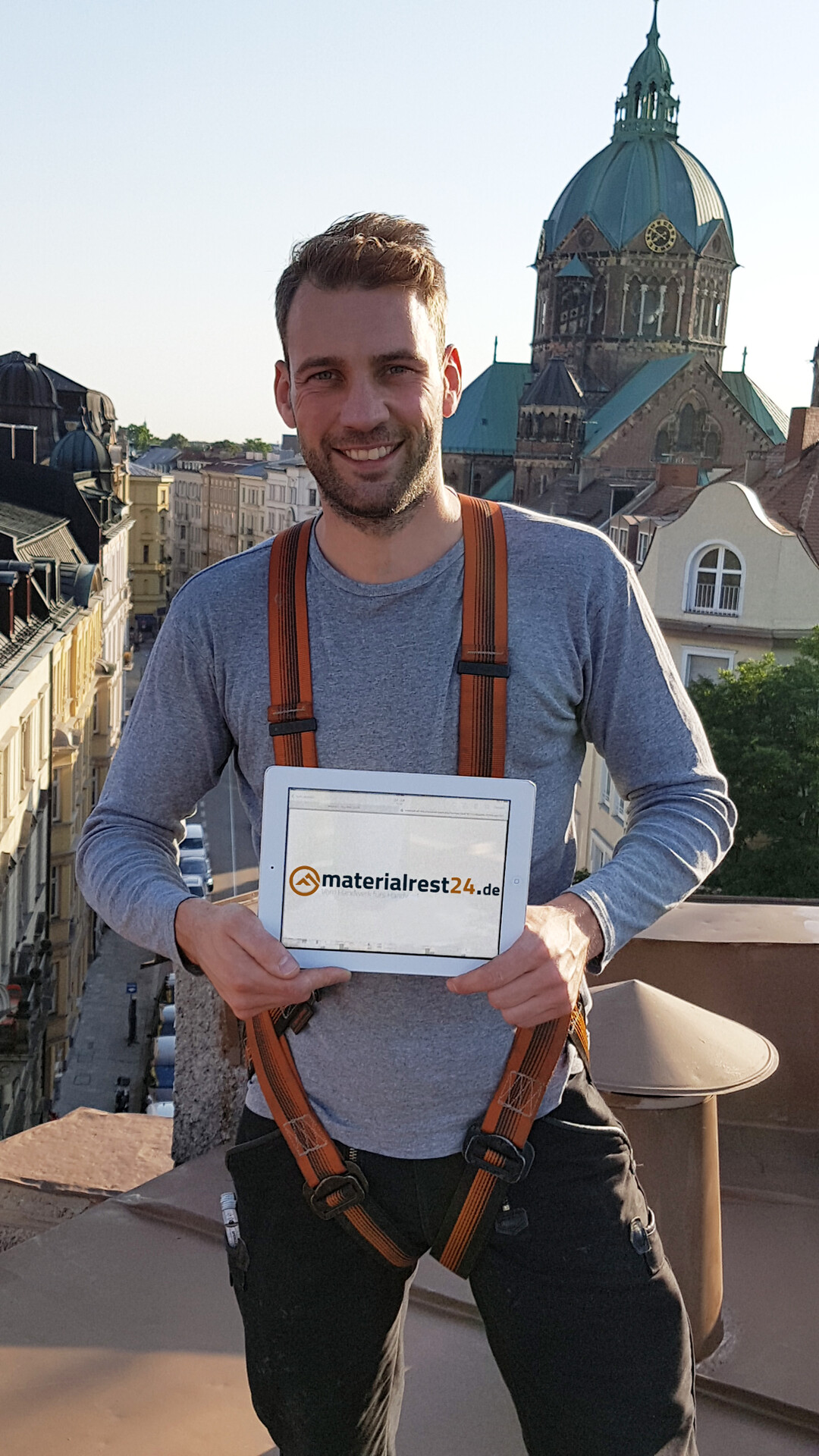 Simon Schlgl hat materialrest24 entwickelt.