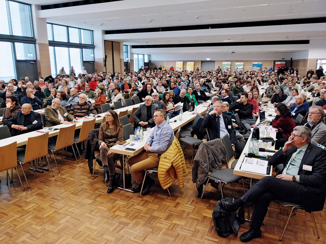 Der Saal war am ersten Tag ausverkauft.
