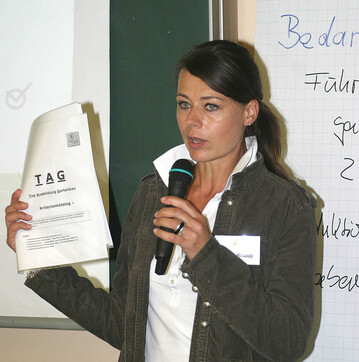 Anke Knaup vom Verband Gartenbau Westfalen-Lippe erinnerte an die Mglichkeiten, die die Ausbildungsinitiative fr die Betriebe erffnet. 