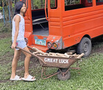 Bei mancher Baustelle halfen die Mädchen auch mit.