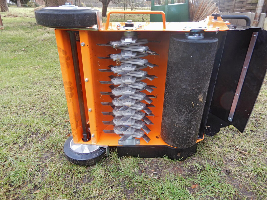Messersystem bei Eliet mit Messertrger und Einzelmesser