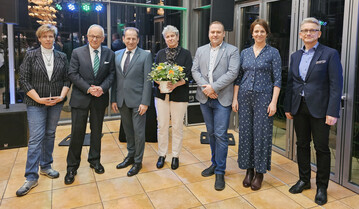 V. l. Marianne Wilz, Gartenbauverband Mitteldeutschland; Dr. Hermann Onko Aeikens, Gartentrume  Historische Parks in Sachsen-Anhalt; BGL-Prsident Thomas Banzhaf, Manuela Goohsen, Fachverband Deutscher Floristen  Landesverband Sachsen-Anhalt; Robert Khn, VGL Sachsen-Anhalt; Catharina Bankert-Hahn, bdla, Michael Keller, DGGL