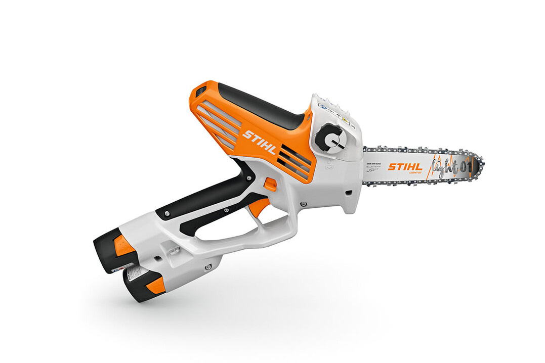 Der Akku-Gehlzschneider STIHL GTA 40 ist ein vielseitig einsetzbares Schneidwerkzeug, das sich hervorragend fr Pflege- und Korrekturschnitte an Gehlzen in Parks, Grten und im Verkehrsraum eignet. Die hierfr erforderliche Energie liefern zwei 10,8 V-Lithium-Ionen-Akkus aus dem STIHL AS-Akkusystem, die im vollgeladenem Zustand ber 190 Schnitte beim Sgen von Fichte im Durchmesser von 5 x 5 cm ermglichen.