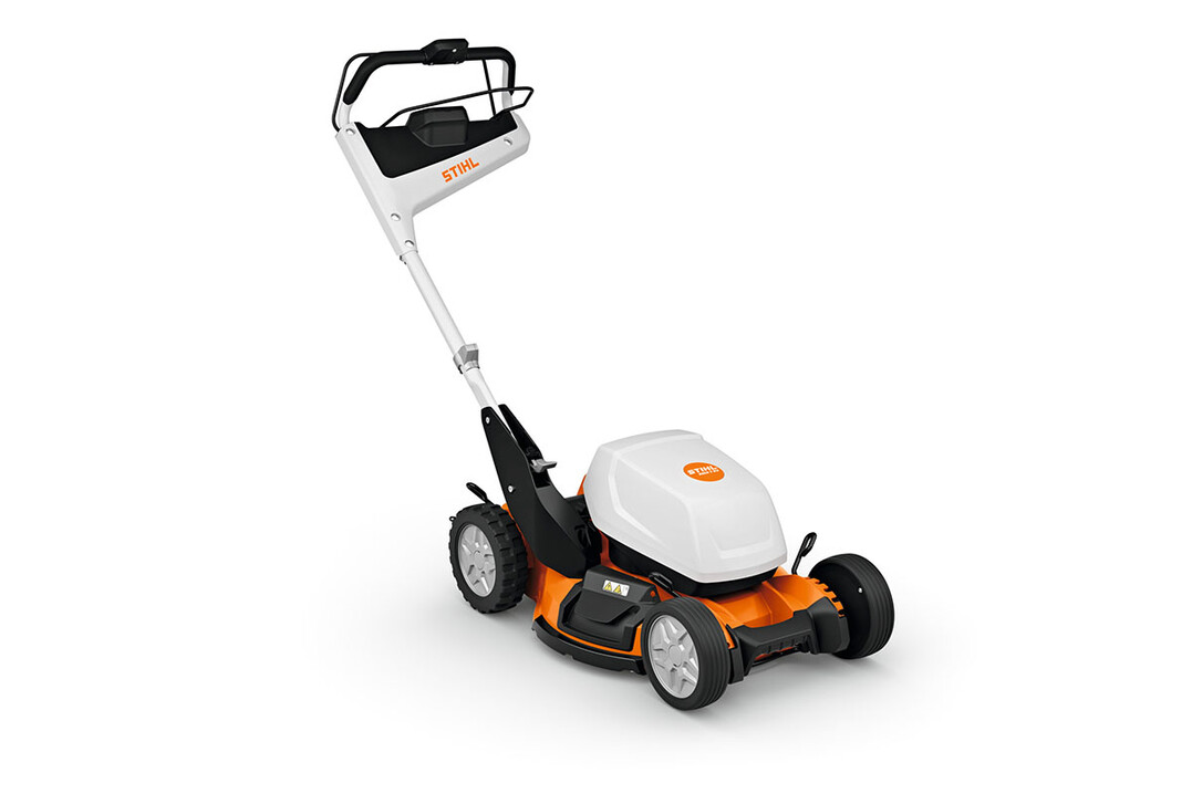 Mit dem Akku-Mulchmher RMA 7 RV bietet STIHL ein leistungsstarkes Profi-Gert, das mit seiner groen Schnittbreite von 51 Zentimetern die Bearbeitung von greren Flchen ber 900 Quadratmetern ermglicht.