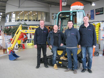 Das Team von Schreiber ist berzeugt von der Qualitt der Yanmar-Maschinen: Christian Lange, Christoph Broehl, Daniel Borrmann und Frank Lllich (v.l.n.r.).