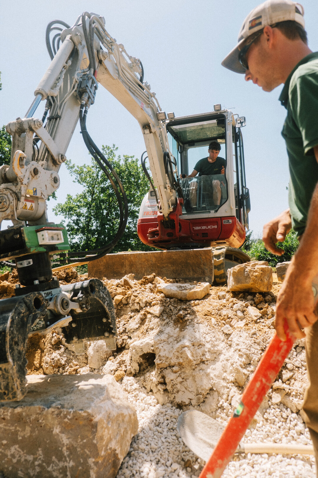 Im oft hngigen Gelnde sind Abfangmanahmen an der Tagesordnung.