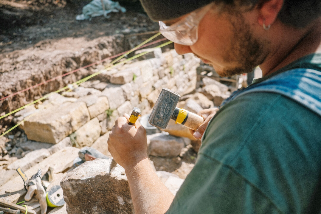 Natursteinbearbeitung ist ein wichtiges Kompetenzmerkmal des Unternehmens