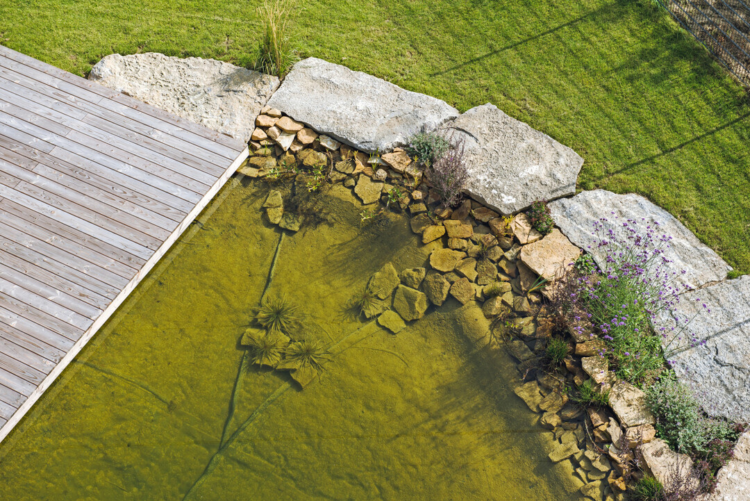 Naturstein, Holz, Wasser und Pflanzen sind die wichtigsten Zutaten.