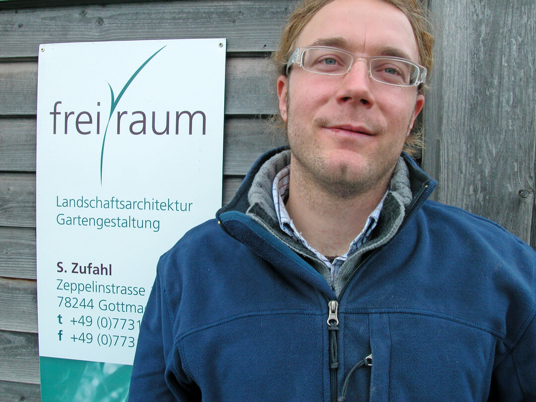 Da hat sich nicht nur die Hausnummer verndert  Steffen Zufahl bei unserem Besuch 2006.