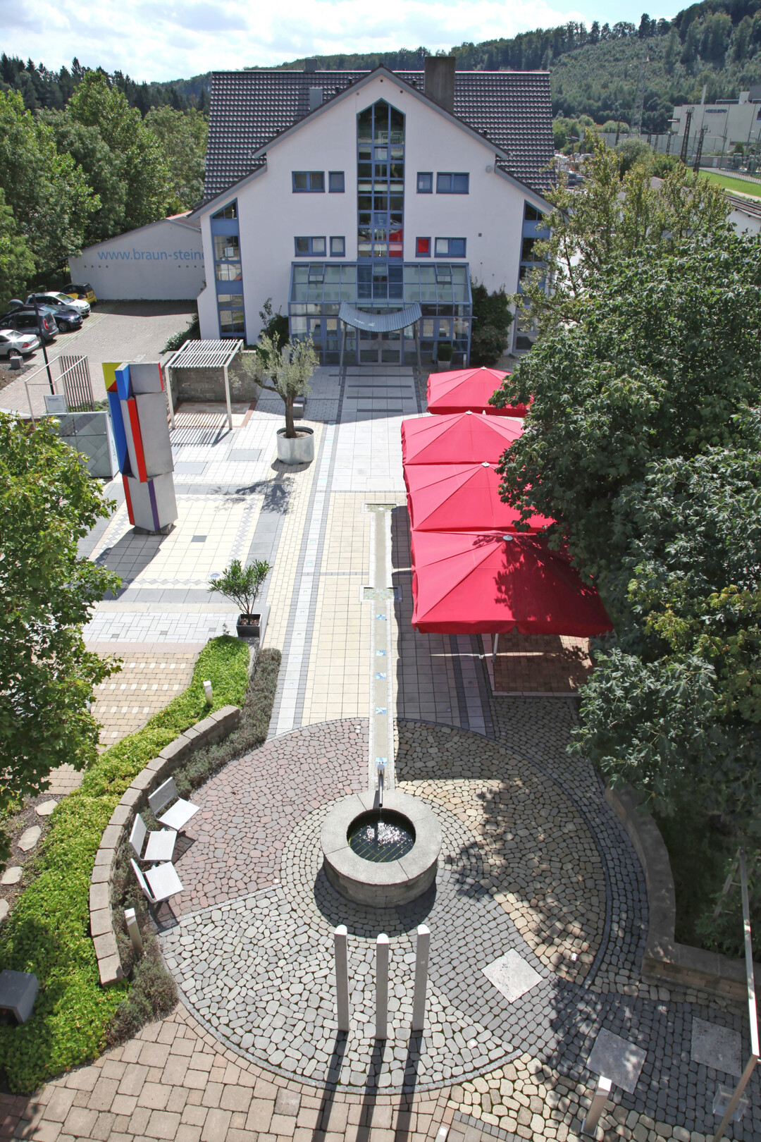 Der Braun-Steine-Firmensitz in Amstetten