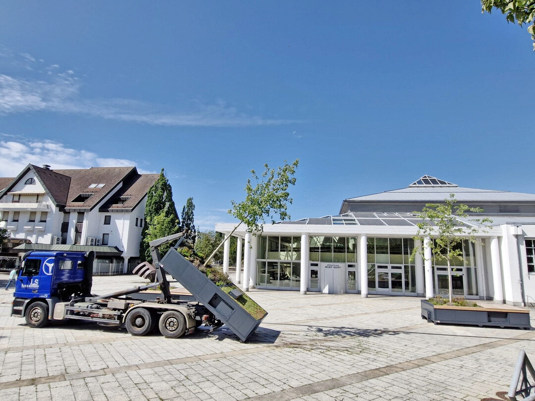 Aufladen, hinfahren, abstellen: Stadtbegrünung kann so einfach sein!
