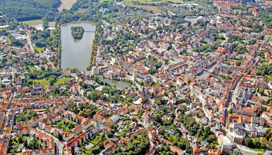 Die Skatstadt Altenburg wird 2032 die Thringer Landesgartenschau ausrichten.