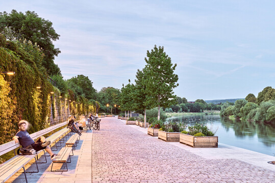 Die Landesgartenschau Hxter 2023 erhlt den 1. Preis (Planung: Franz Reschke Landschaftsarchitektur GmbH, Berlin)