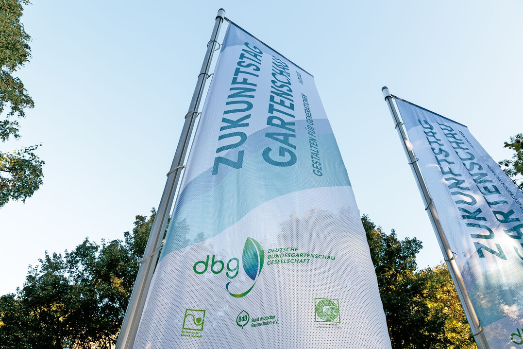 Der „Zukunftstag Gartenschau“ fand am 11. September 2025 im Berliner Umweltforum statt, tatkräftig unterstützt von Gartenbau, Baumschulen und Floristik.