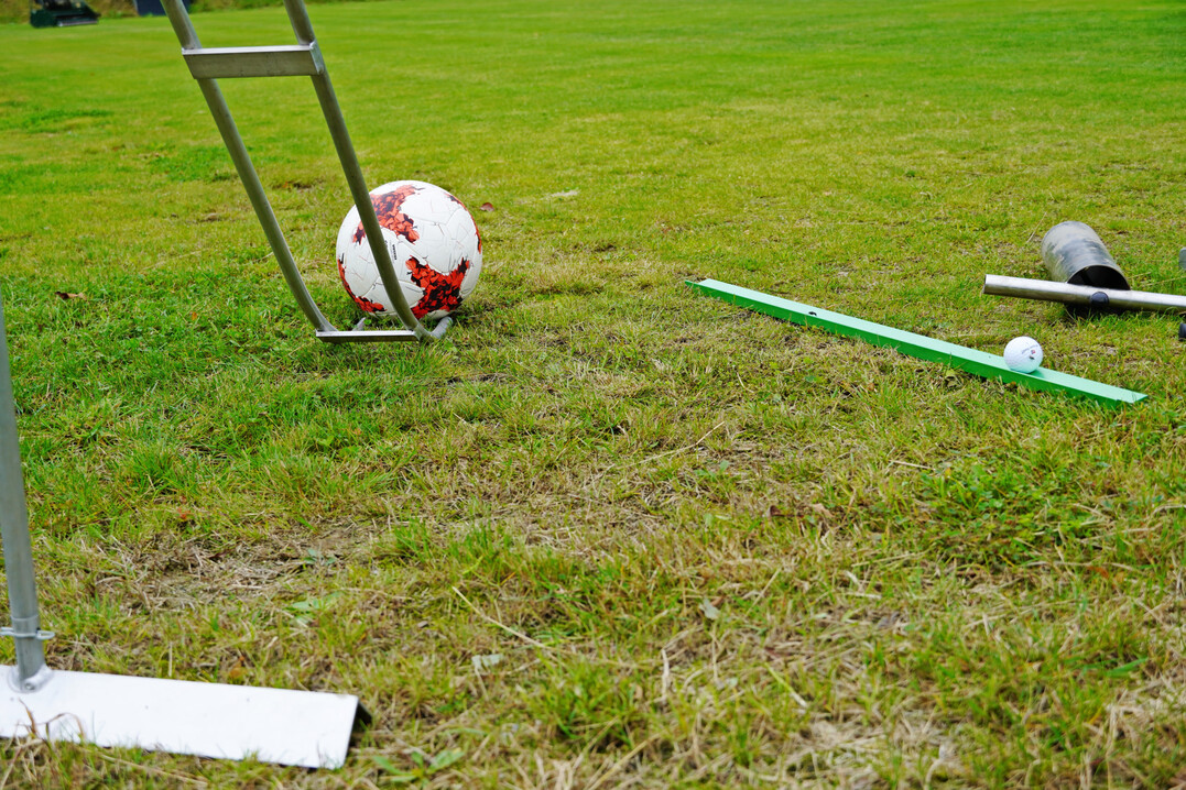 Um das Rollverhalten eines Fu�balls oder eines Golfballs optimal analysieren zu k�nnen, gibt es verschiedene Messger�te.