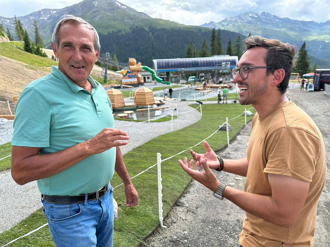 Auf 1.800?m Hhe gestaltete Werner Grasberger mit den Grasis fr die Medrigjochbahn.