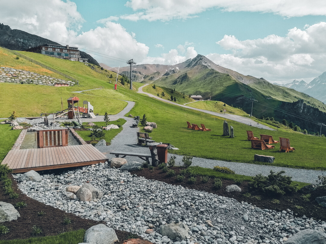 Dort haben die Landschaftsgrtner ebenfalls eine Sommerattraktion gebaut.