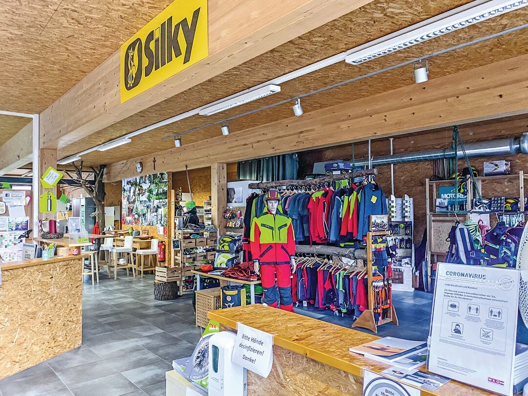 Schon seit 25 Jahren handelt die Firma mit Baumpflegerausrstung