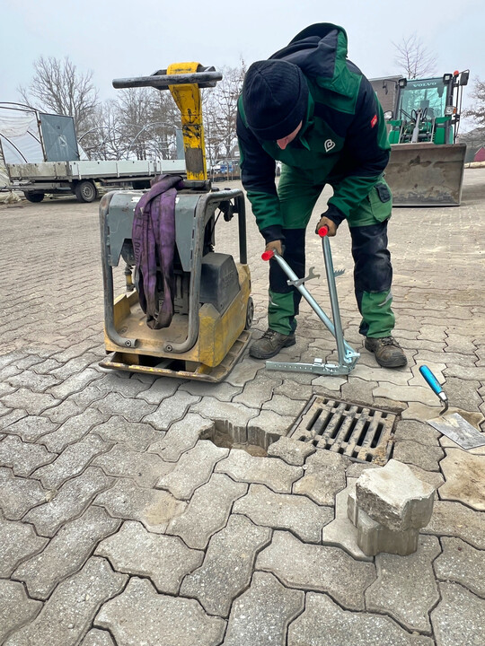 Kleine Instandhaltungsprojekte �bernehmen die Azubis von der Planung bis zur Abnahme selbst.