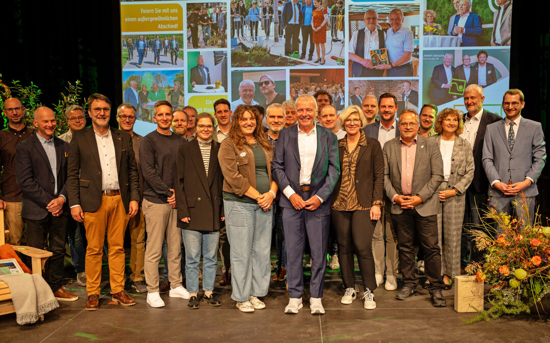 Die Regionalgruppen des Landesverbands hatten jeweils eigene Geschenke mitgebracht.