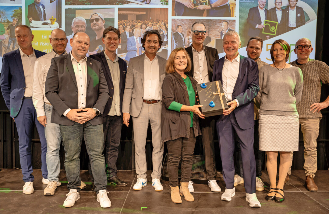 Reinier Bierig mit dem VGL-Vorstand