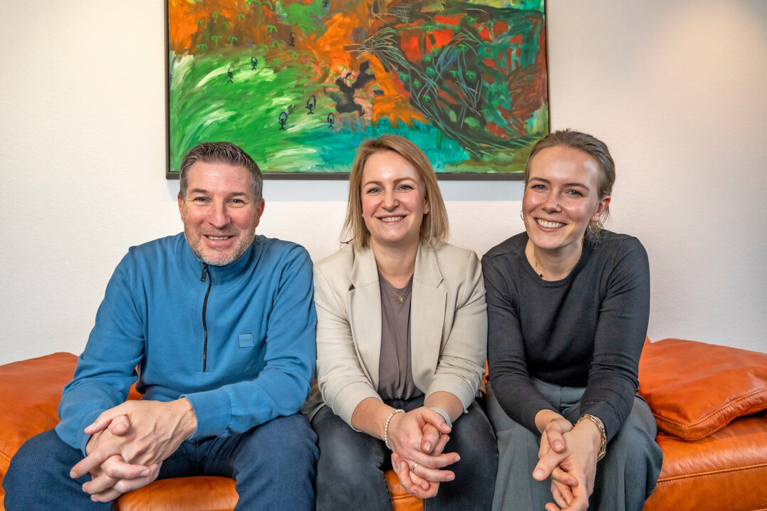 Laura Knappmann (m.), Lena Yigen und Thorsten Kemmerich werden das Unternehmen in Zukunft f�hren. 