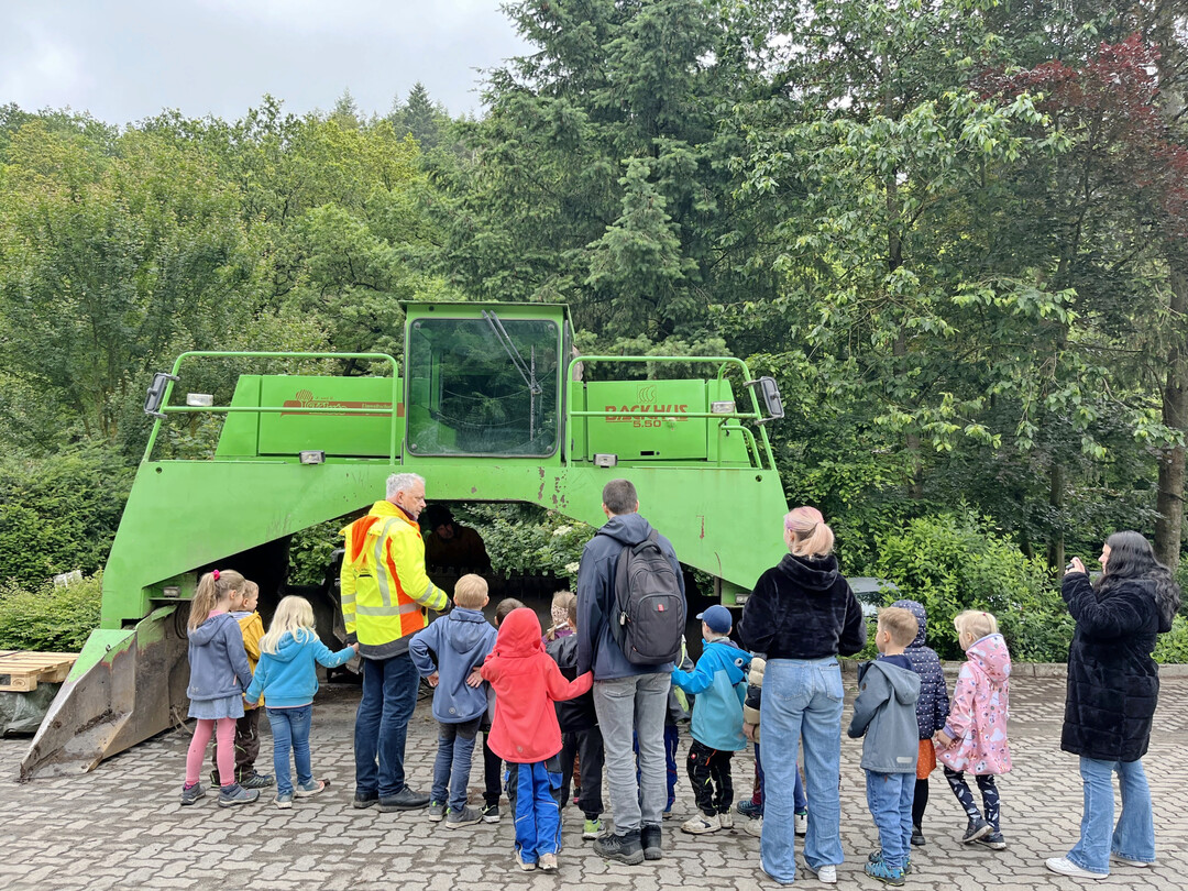 Bei der Aktion �Die kleinen Landschaftsg�rtner� kommen die ganz Kleinen in den Betrieb.
