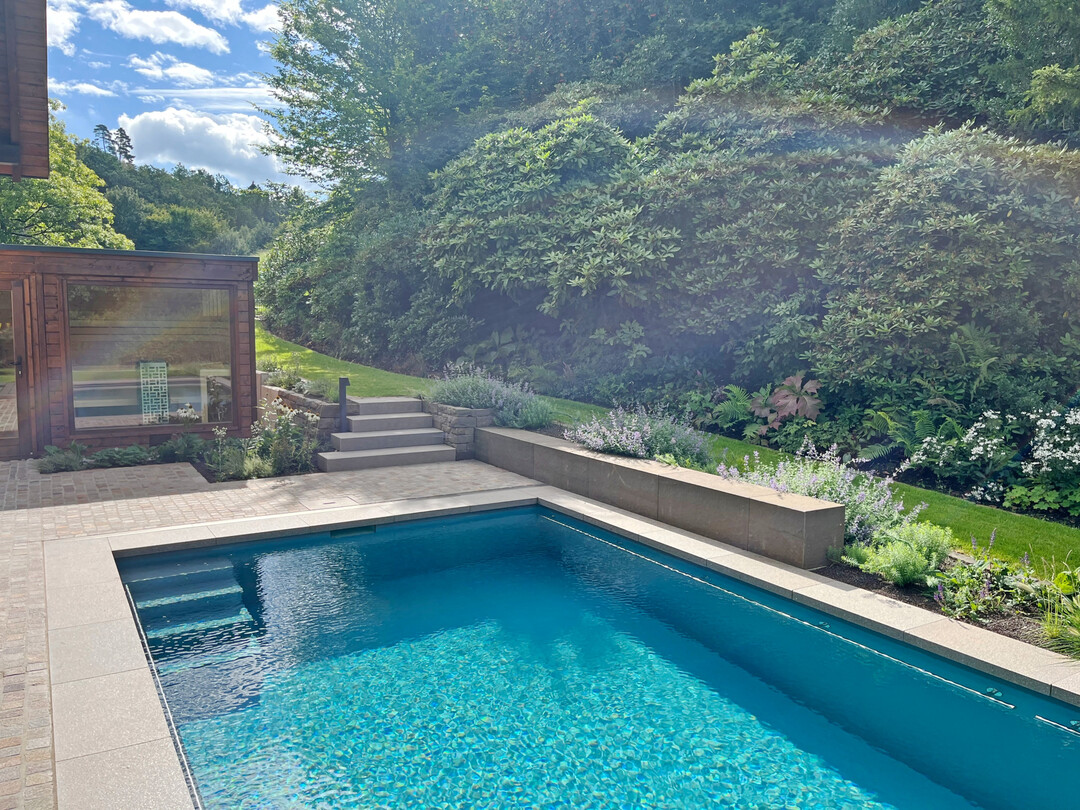 Klute verkauft Livingpools von Biotop.