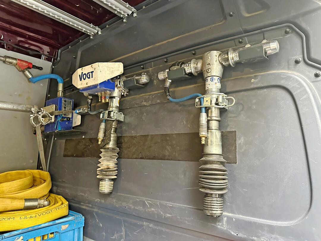 Die Druckluft-Werkzeuge von Vogt sind die Basis für die Belüftungsarbeit.