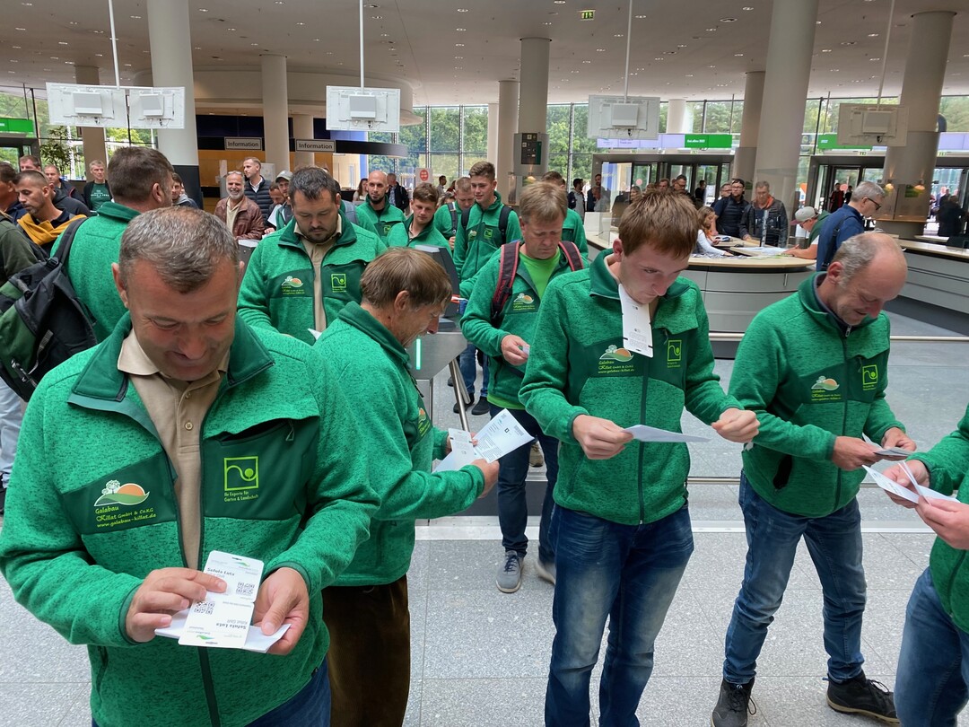 Gestern war es richtig voll. Die ersten Betriebe kamen mit der ganzen Mannschaft,