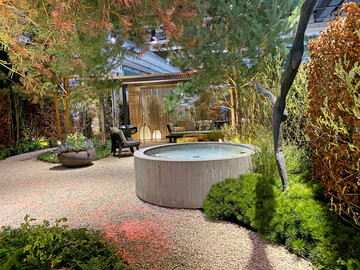 Am Ende war es in der Vergangenheit immer faszinierend, wie es den Austellern in Z�rich gelang, Indoor perferkte Gartenillusion zu inszenieren.