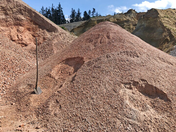 Bei der Ersatzvaustoffverordnung gibt es offensichtlich Novellierungsbedarf. (Hier: Recyclingmaterial aus Ziegelmauerwerk)