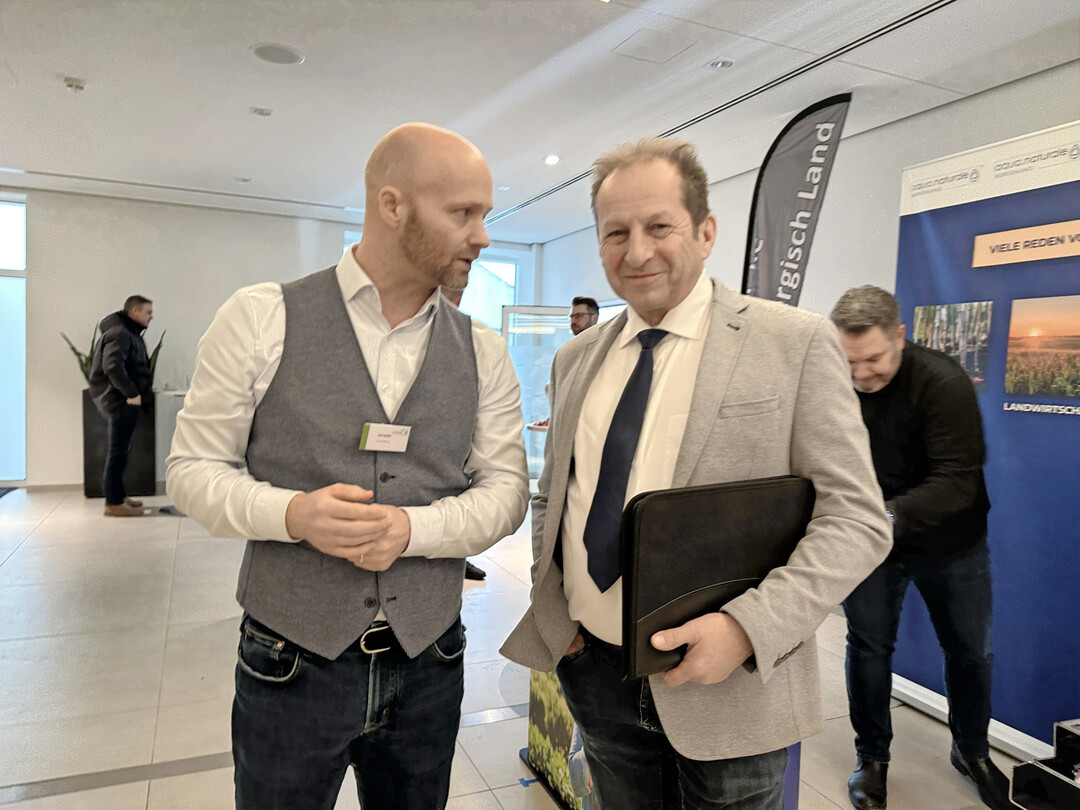 Der stellvertretende Gesch�ftsf�hrer Karl J�nike und BGL-Pr�sident Thomas Banzaf.