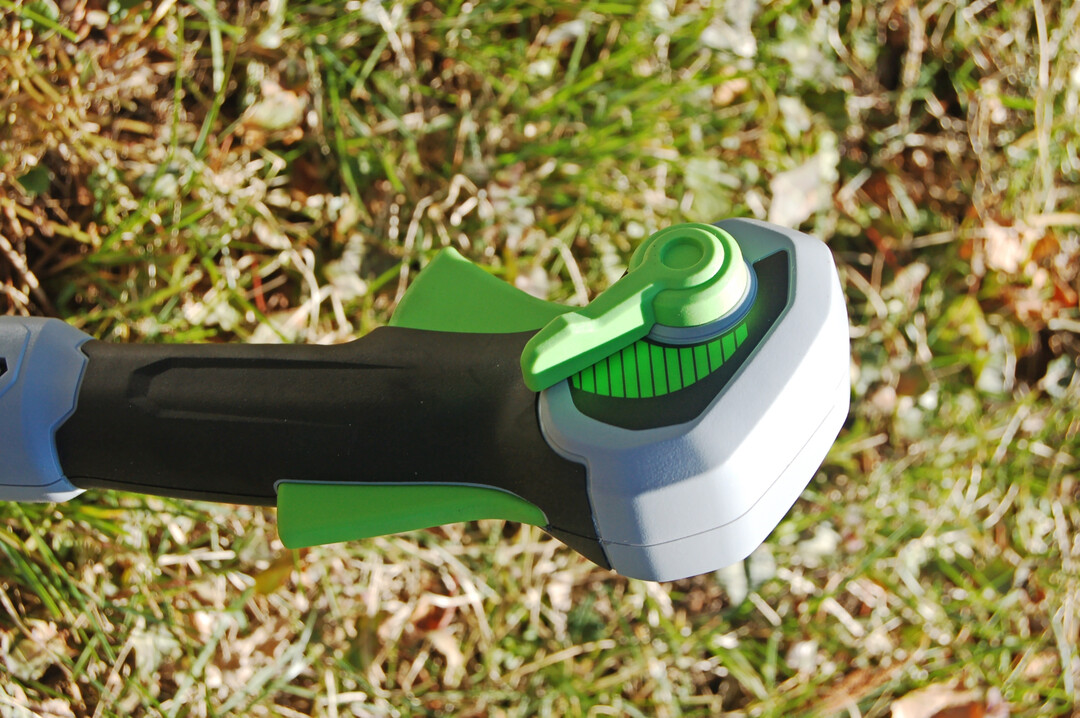 Bediengriff EGO BC3800E mit stufenloser Drehzahlbegrenzung per Daumen