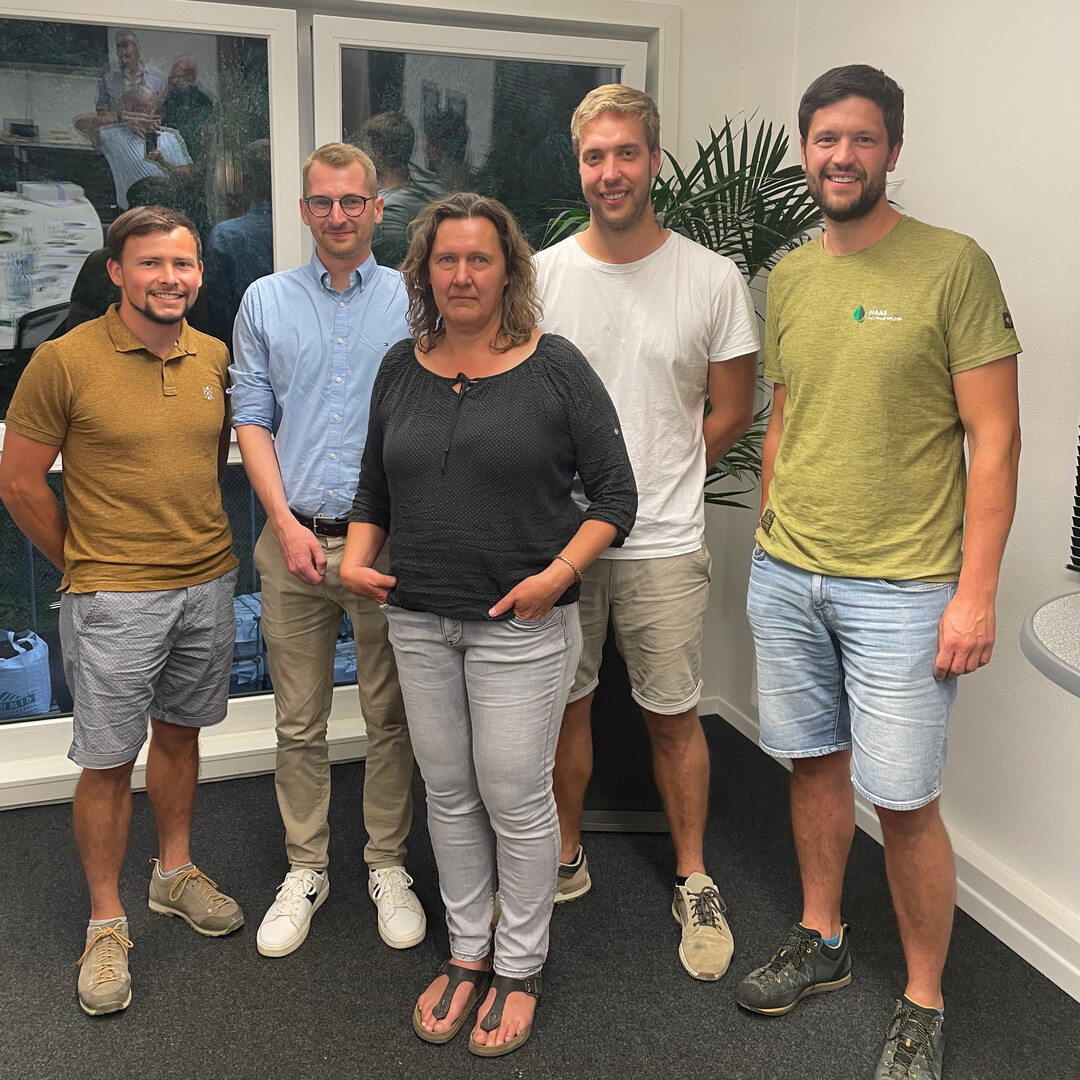 Reinhold Irlinger, Matthias Saum, Sarah Mller-Koch, Thomas Widenhorn und Tim Bcker (auf dem Bild fehlen Aline van den Elzen und Stefan Schellhorn) bilden den neuen Regionalvorstand @galabau-bw