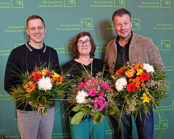 Birgit Koormann (2. v. l.) ist neue Pr�sidentin des VGL Niedersachsen-Bremen. Martin Schmidt (M.) und Volker Kreye sind als neue Vizepr�sidenten gew�hlt.