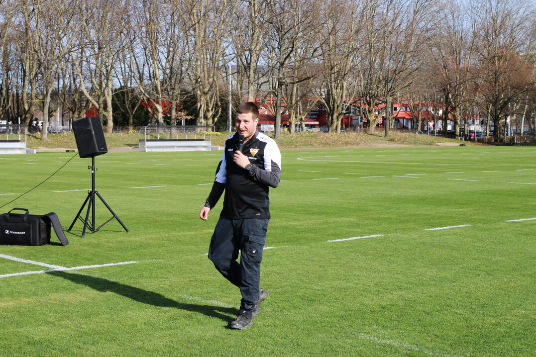 Headgreenkeeper des VfB Stuttgart Fabian Riesterer 