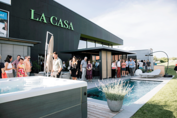 15 Jahre Wohnkonzepte von LA CASA, Outdoor wie Indoor  rund 1.500 Besucherinnen und Besucher feierten mit.