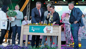 LGS-Gesch�ftsf�hrer Stefan Nolte, Ministerpr�sident Mario Vogt, Moderator Peter Escher, Landr�tin Dr. Marion Frant und Stadtb�rgermeister Christian Zwingmann