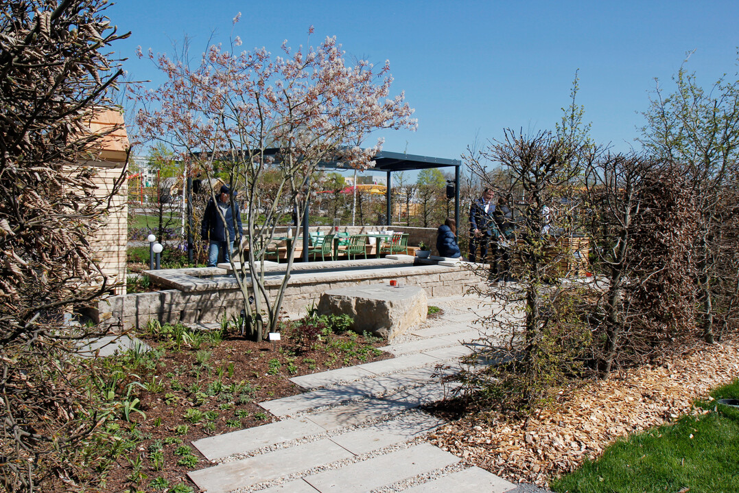 Schaugarten des GaLaBau-Unternehmens Kleinschmidt aus M�hlhausen (Plan: gartenplus die gartenarchitekten, J�chen). Er war auch aktiv in T�ffers Garten (siehe unten).