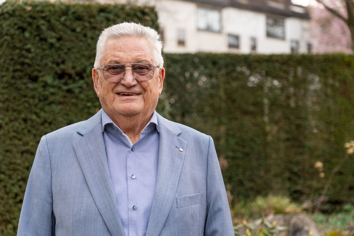 Ehrenpräsident Jörg Seidenspinner wird 90 Jahre DEGA GALABAU das