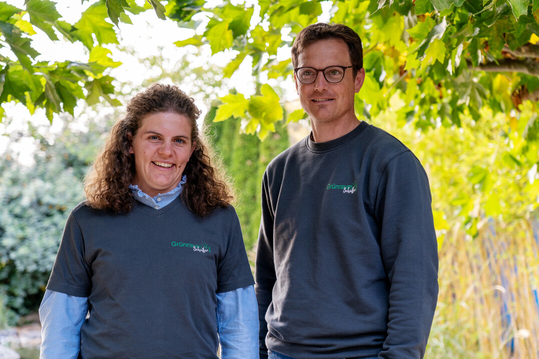 Evelyn und Michel Croissant freuen sich über die erfolgreiche Übernahme des Betriebs von Klaus Gröning in Göppingen.