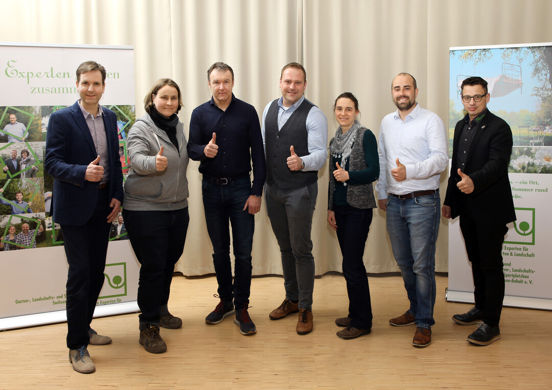 Sachsen-Anhalt: Das neue Prsidium und Geschftsfhrer, v. l. Karsten Enders, Stefanie Leue-Naumann, Jens Traunsberger, Robert Khn, Verena Bauer, Robin Elier und Michael Stein