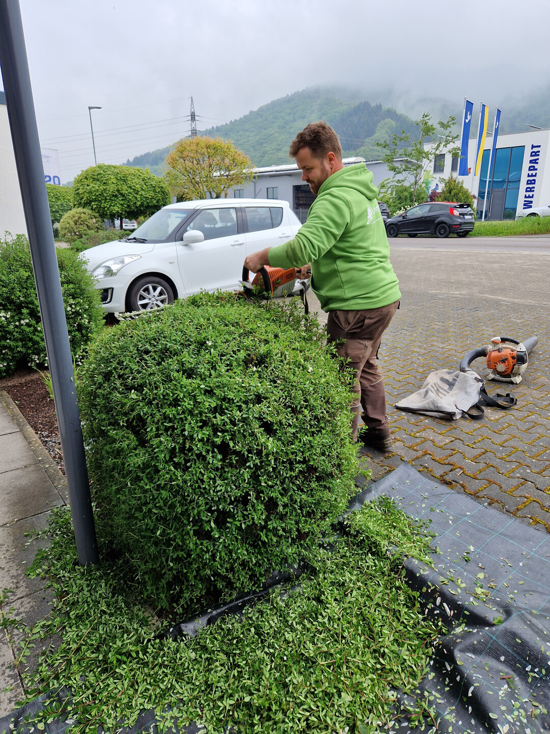 Auch die Firma Lehmann aus Zell bietet die Gartenpflege im Abo an.