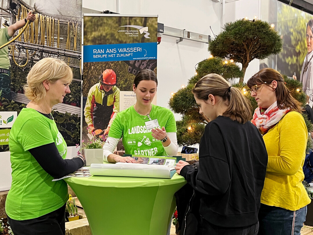 Auf Ausbildungsmessen zieht der Stand des VGL Sachsen viele interessierte junge Menschen an.