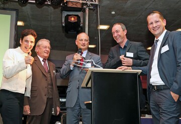 V.l.: Gabriele Busse-Kilger, Hans Peter Stihl, Nikolas Stihl, Chefdesigner Michael Tinius, Felix Timm (Geschftsfhrer BUSSE)