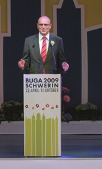 Ministerpräsident Erwin Sellering sieht in der Buga einen Gewinn und ein großartiges Ereignis für Schwerin und Mecklenburg-Vorpommern.