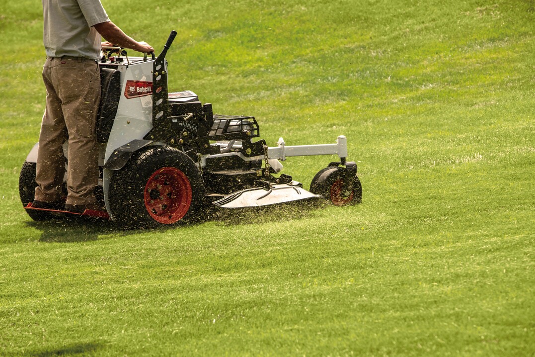 Bobcat führt neue Reihe von Rasenmähern für den professionellen Einsatz