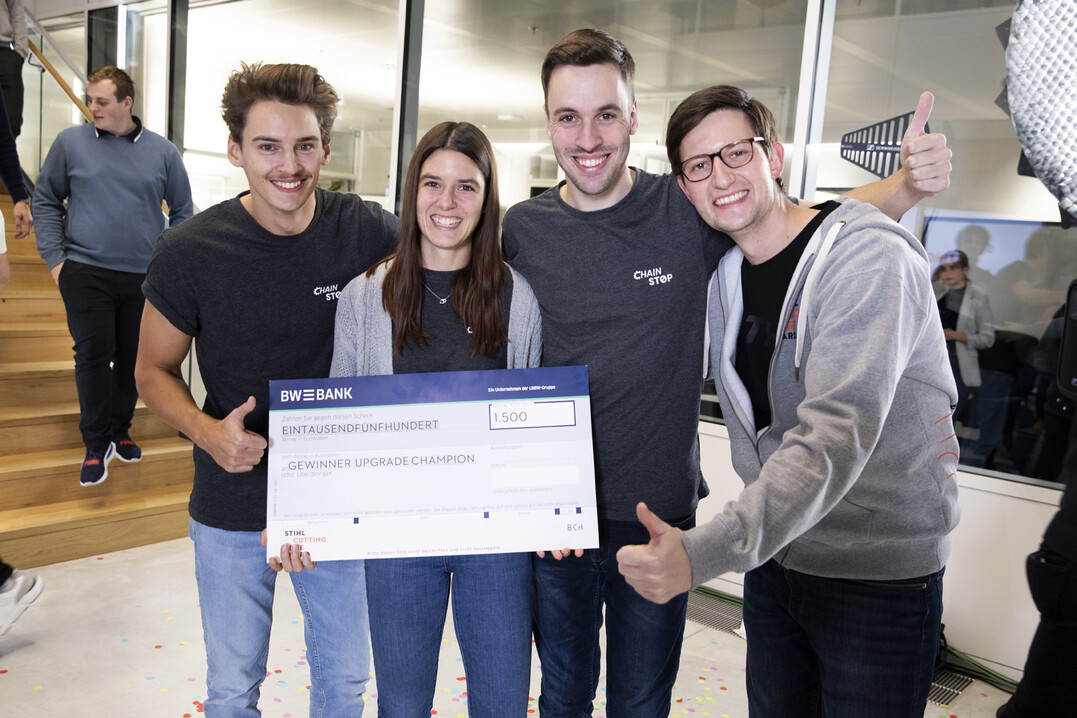 Team „Chain Stop“ der Hochschule München stellte eine Kettensäge vor, die bei Hautkontakt automatisch stoppt.