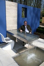 Der stolze Unternehmer in "seinem" Themengarten: Frank Balzer.